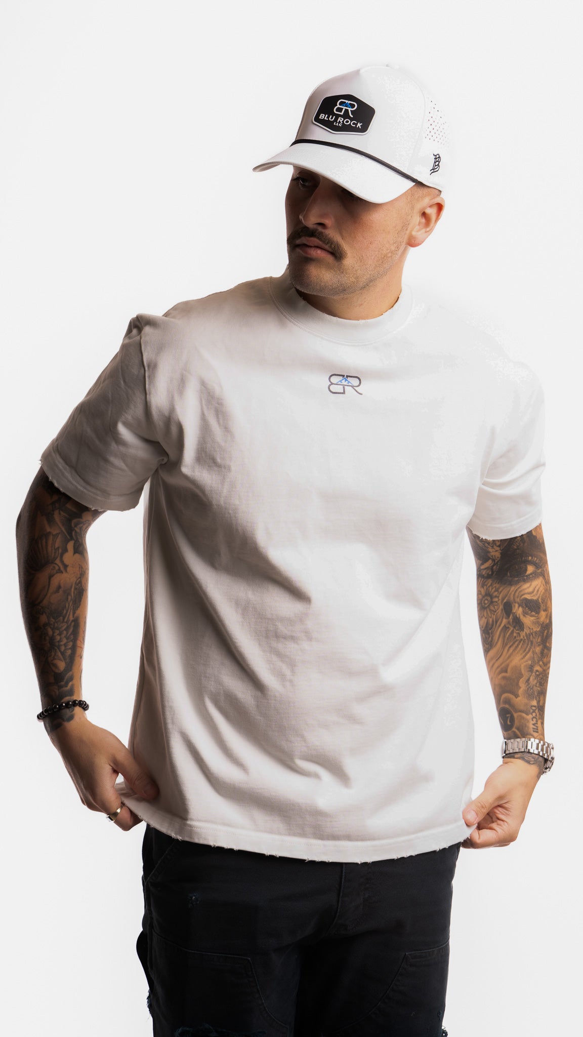 Center Monogram Tee UHW