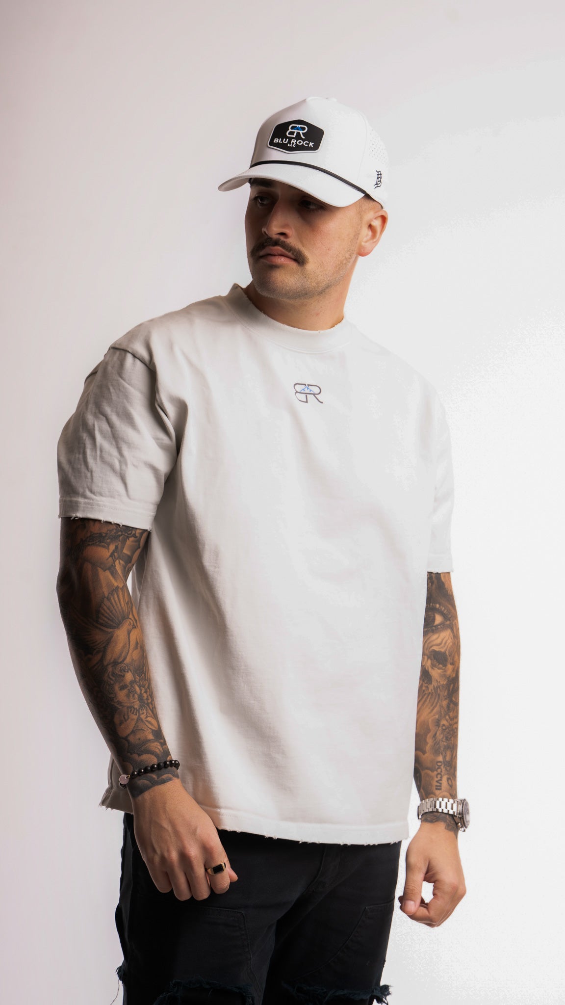 Center Monogram Tee UHW