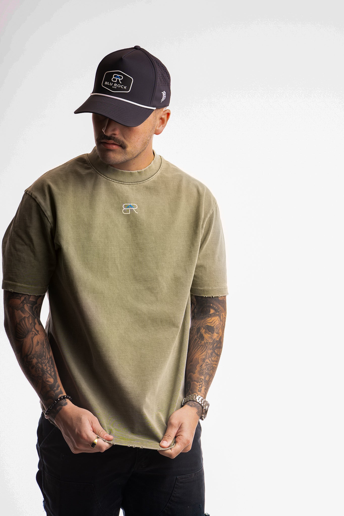 Center Monogram Tee UHW